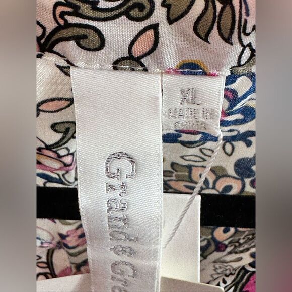 Grand and Greene Top womens Sz XL Blouse button up floral asymmetrical Boho New - Picture 11 of 13